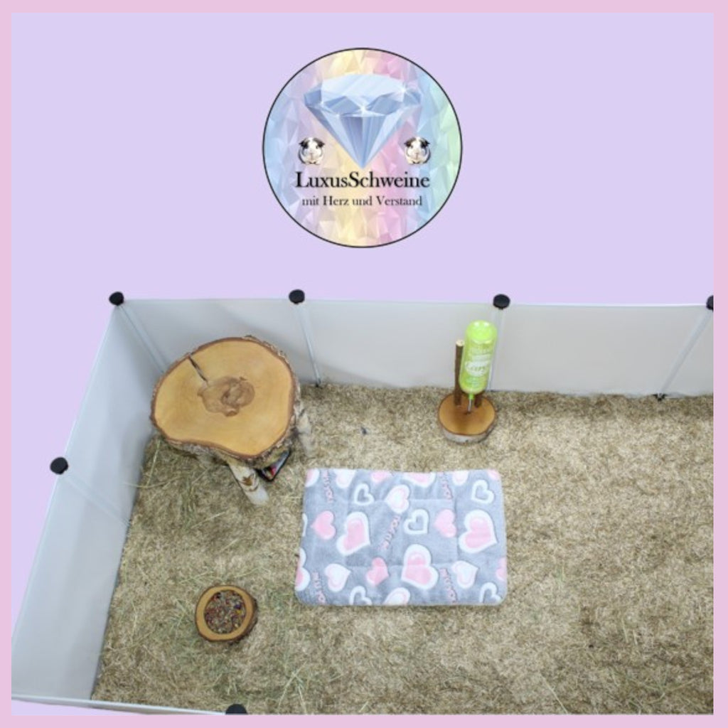 🛏️ Kuschelbett „Herzen“ – Flauschig, niedlich & liebevoll für deine Meerschweinchen