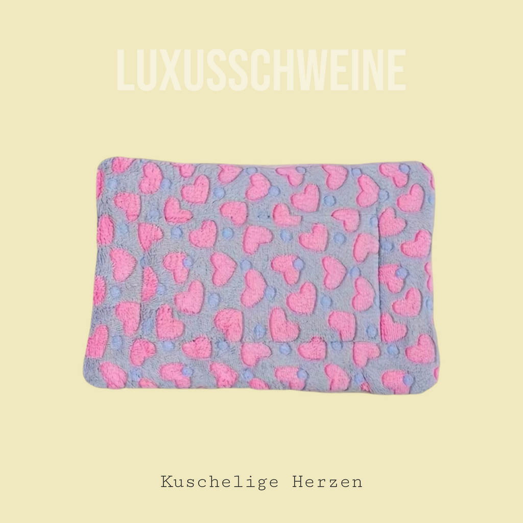 🛏️ Kuschelbett „Herzen - Grau“ – weiches Wohlfühlbettchen für deine Meerschweinchen